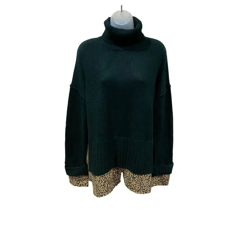NWT VOY Ladies Oversized Turtleneck Sweater with Leopard Underlay